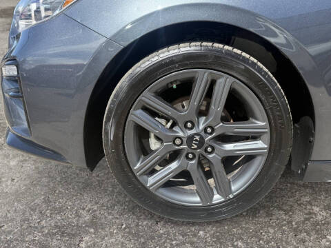 2021 Kia Forte GT Line