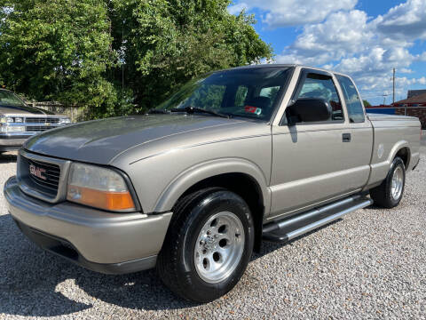 2000 GMC Sonoma for sale at Easter Brothers Preowned Autos in Vienna WV