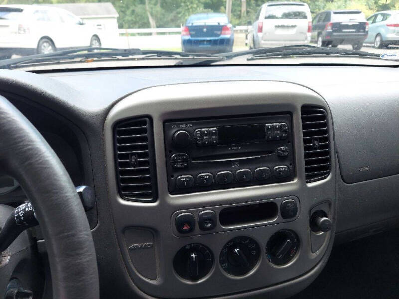 2005 Ford Escape XLT