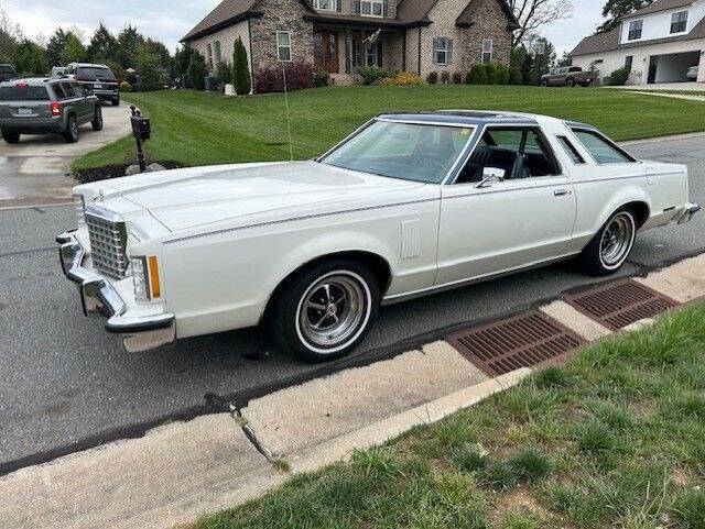 1977 Ford Thunderbird 3