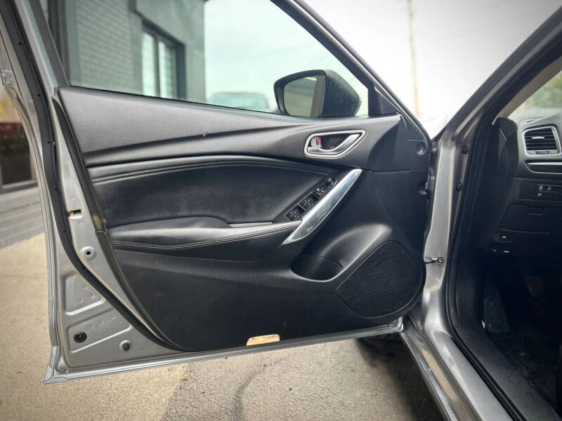 2015 Mazda MAZDA6 i Touring