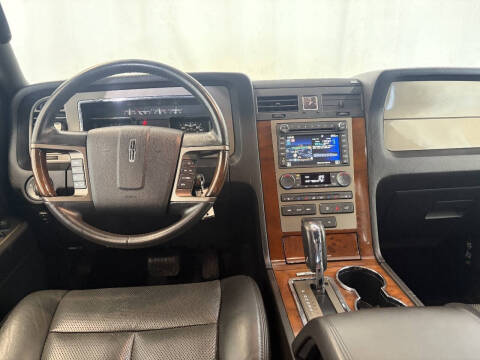 2014 Lincoln Navigator L