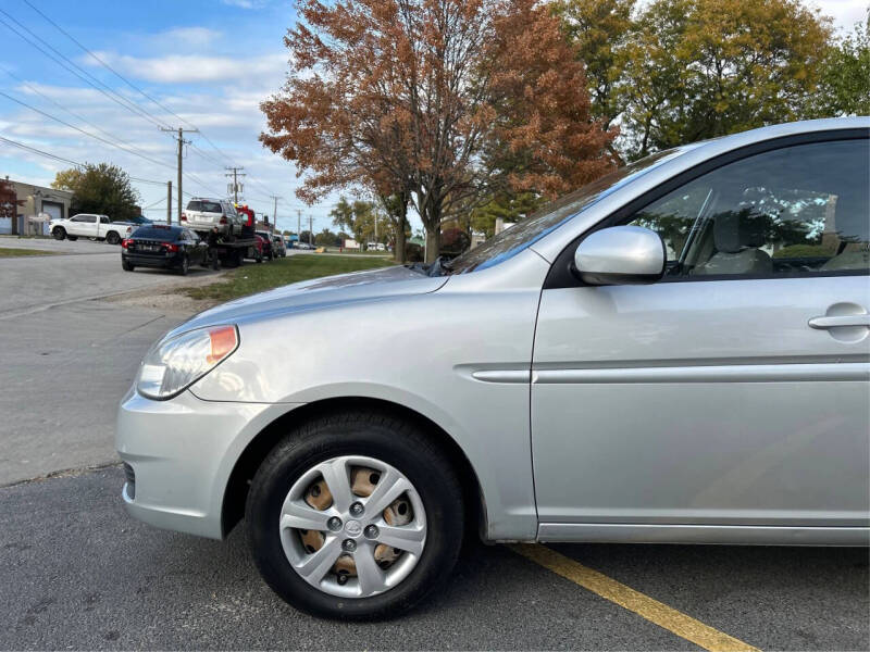 2011 Hyundai Accent GLS