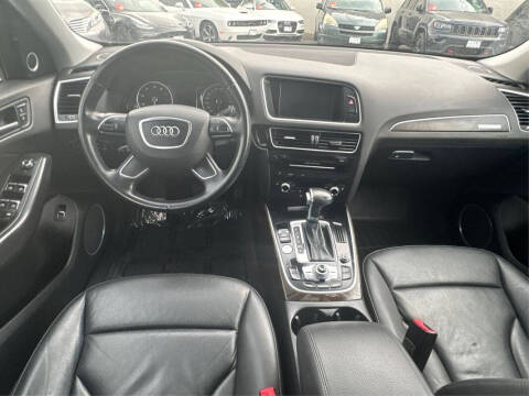 2015 Audi Q5 2.0T quattro Premium Plus