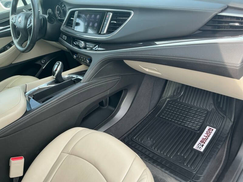 2020 Buick Enclave Essence