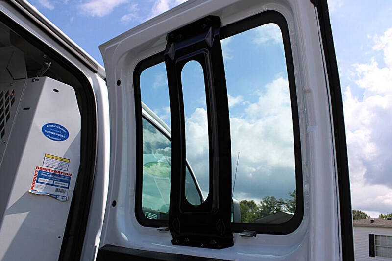 2024 Chevrolet Express 2500