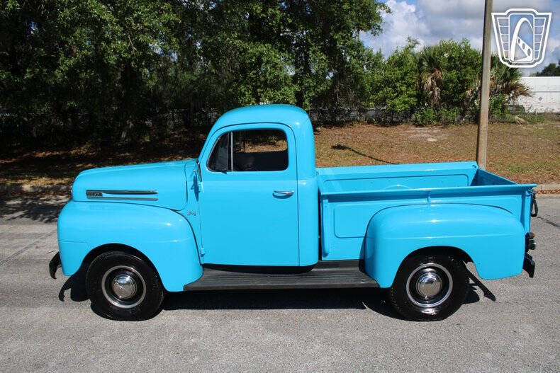 1948 Ford F-1