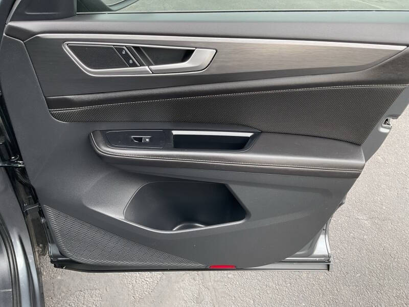 2025 Volkswagen Atlas Cross Sport SE 4Motion