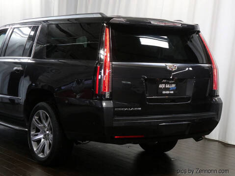 2017 Cadillac Escalade ESV Luxury