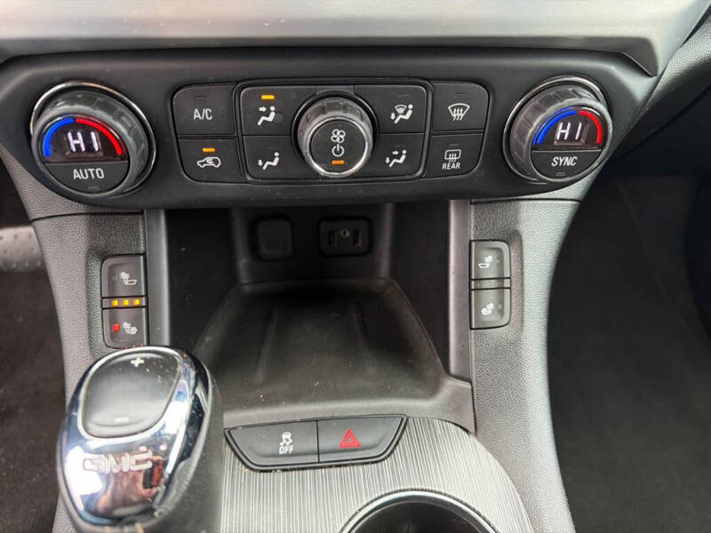 2017 GMC Acadia SLT-1