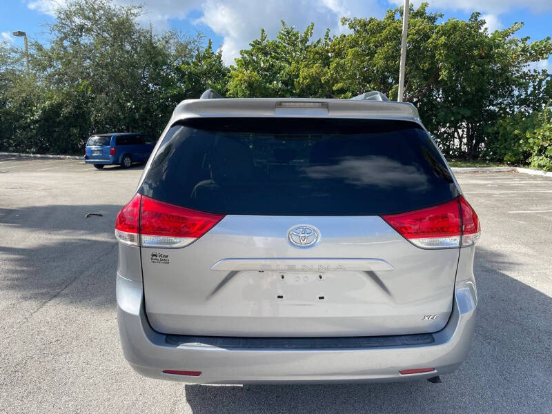 2011 Toyota Sienna XLE 8-Passenger