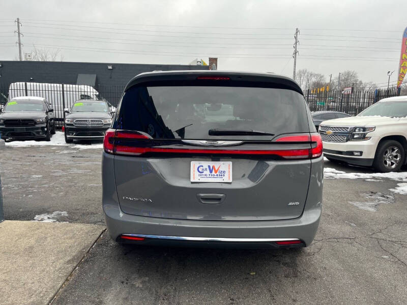 2022 Chrysler Pacifica Touring