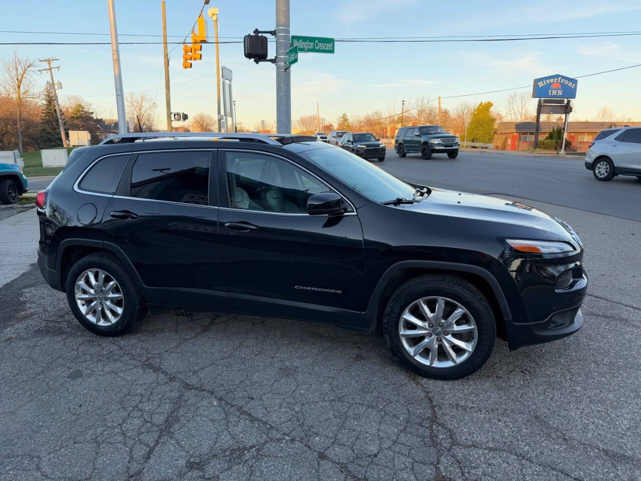 2016 Jeep Cherokee for sale at ONE PRICE AUTO in Mount Clemens, MI