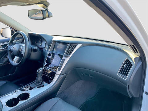 2022 Infiniti Q50 Luxe