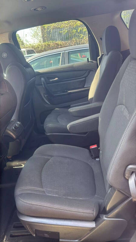 2015 GMC Acadia SLE-2