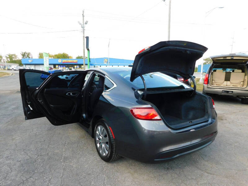 2015 Chrysler 200 LX