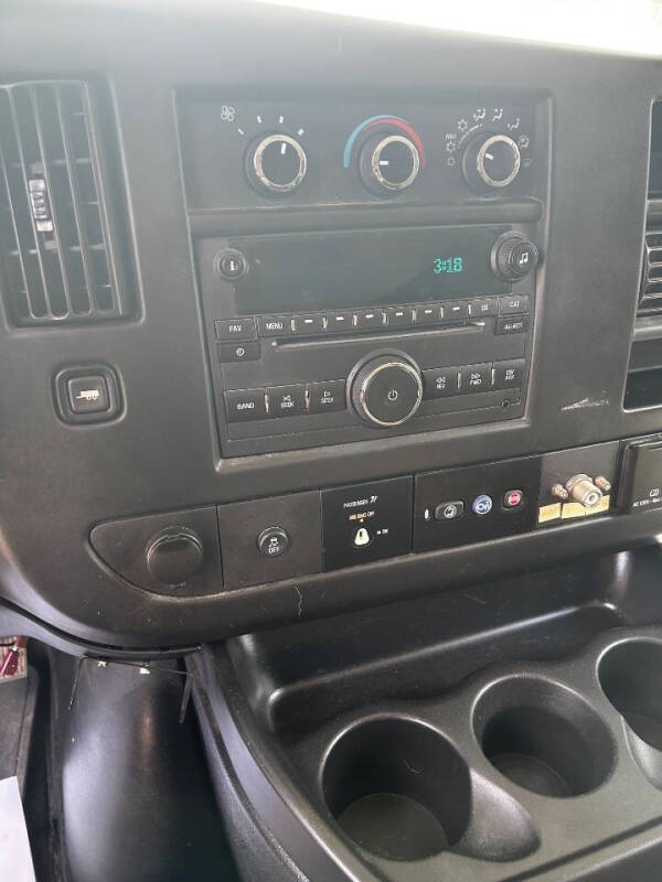 2017 Chevrolet Express LT 3500