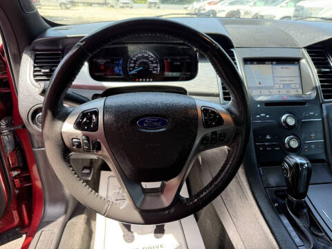 2017 Ford Taurus SEL