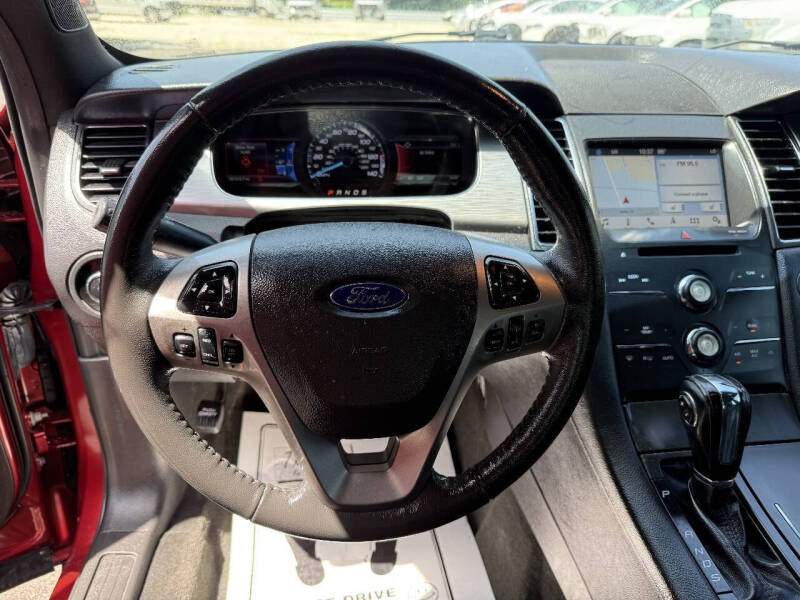 2017 Ford Taurus SEL