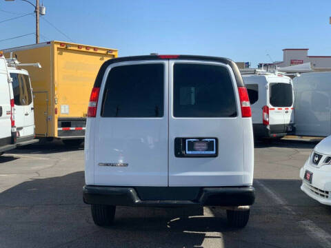 2018 Chevrolet Express 2500