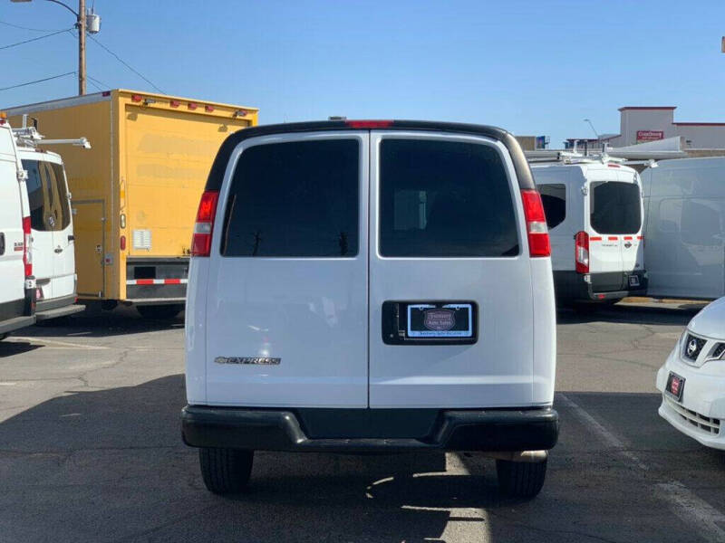 2018 Chevrolet Express 2500
