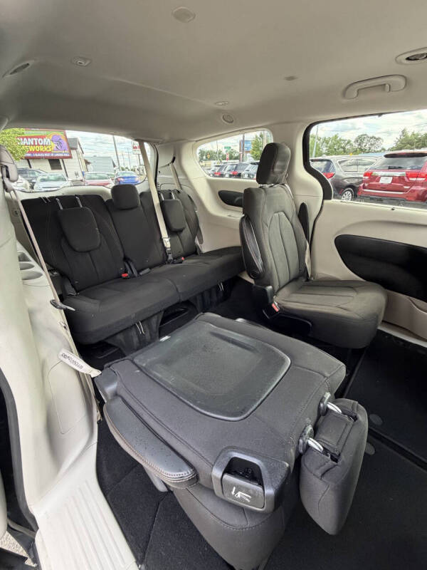 2018 Chrysler Pacifica Touring Plus