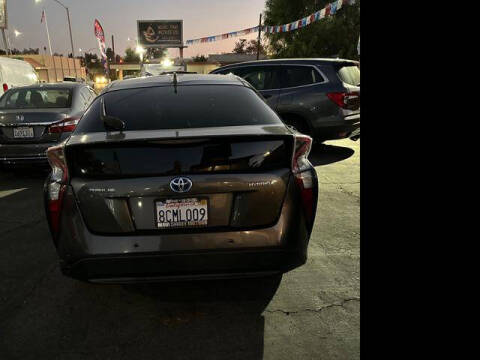 2018 Toyota Prius Two