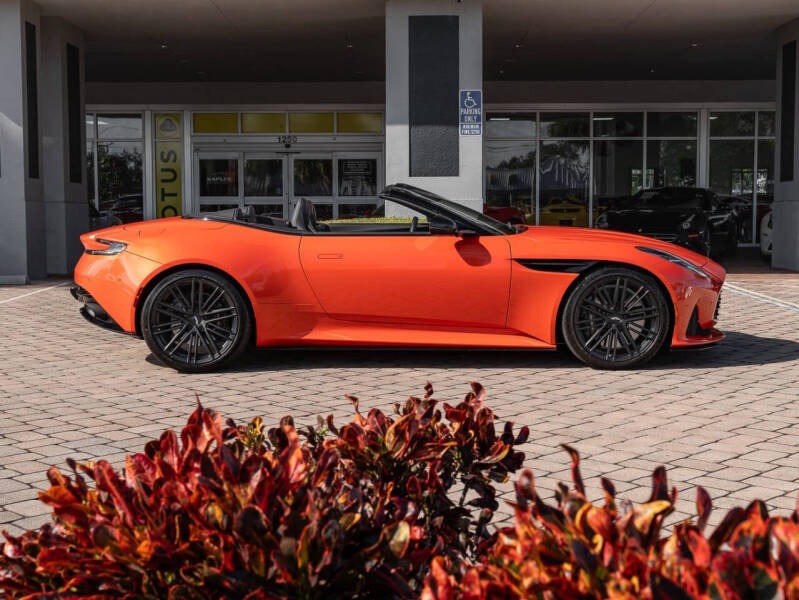 2024 Aston Martin DB12 Volante