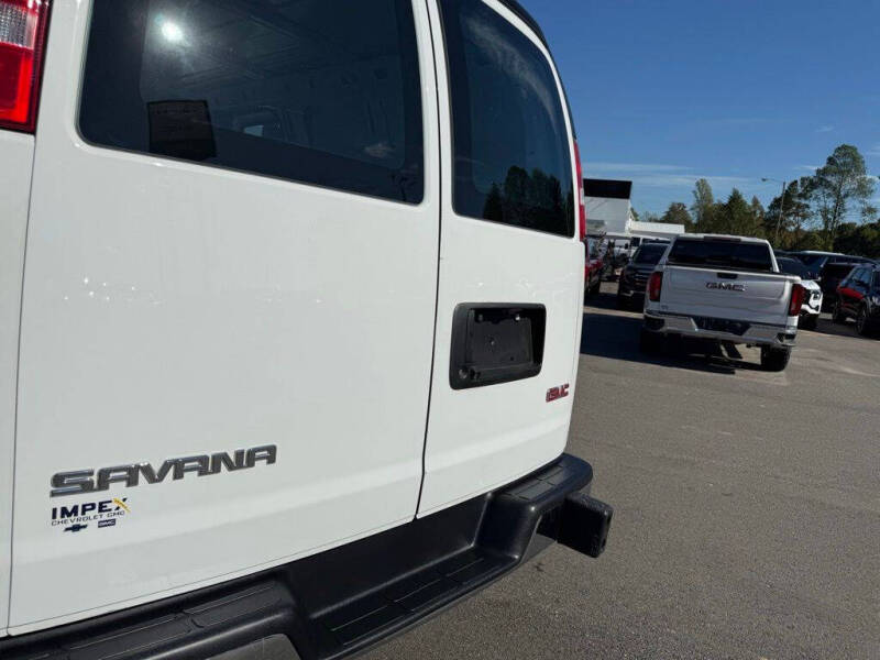 2023 GMC Savana 2500