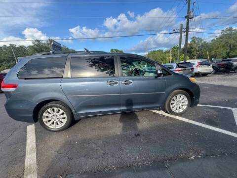 2013 Toyota Sienna Limited 7-Passenger