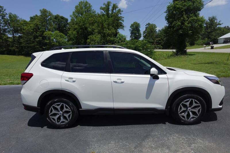 2023 Subaru Forester Premium