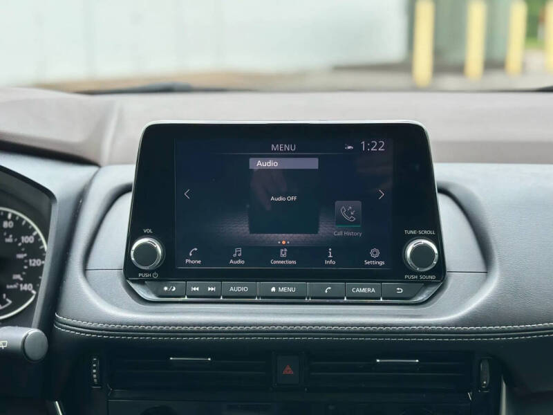 2022 Nissan Rogue SV