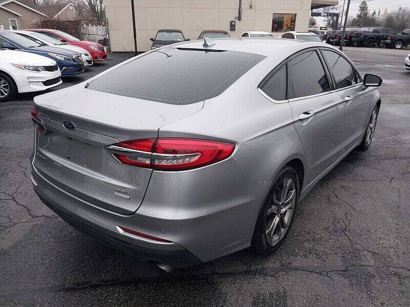 2020 Ford Fusion SEL