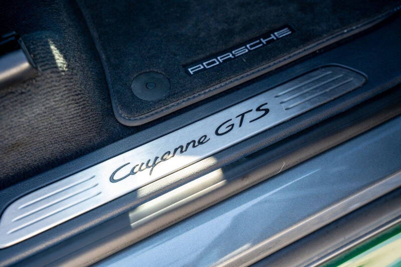 2016 Porsche Cayenne GTS