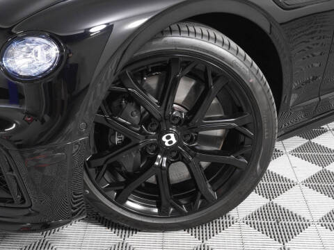 2025 Bentley Flying Spur