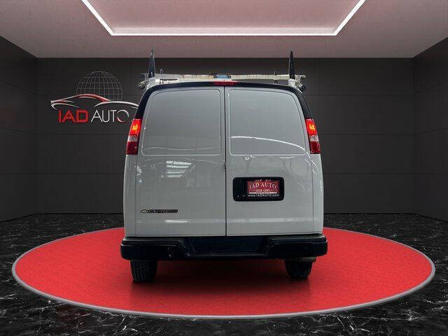 2021 Chevrolet Express 2500