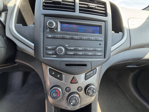 2016 Chevrolet Sonic LS Auto