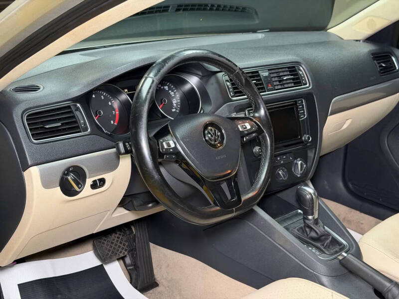 2016 Volkswagen Jetta