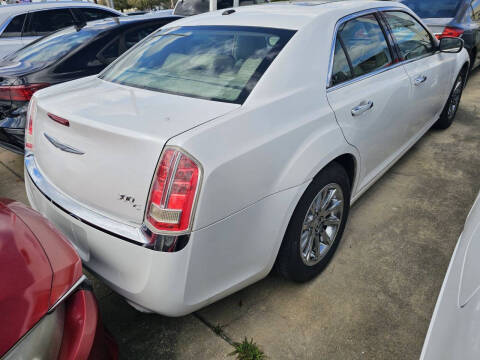 2014 Chrysler 300 C