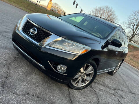 2014 Nissan Pathfinder for sale at El Camino Auto Sales Gainesville in Gainesville GA