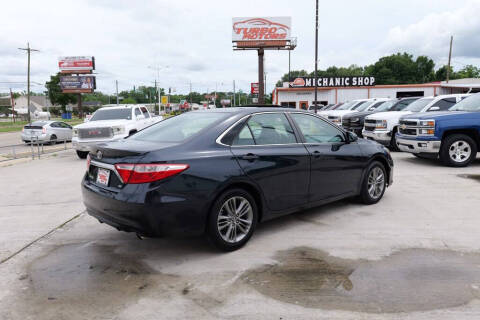 2016 Toyota Camry LE