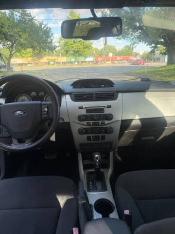 2009 Ford Focus SES