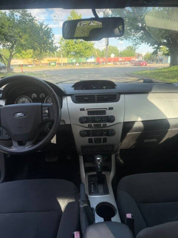 2009 Ford Focus SES