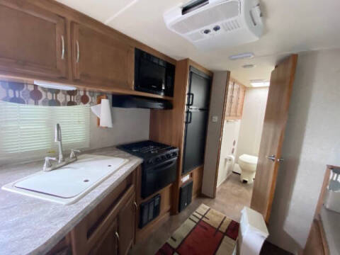 2016 Coachmen RV 215 RBK APEX WT 432