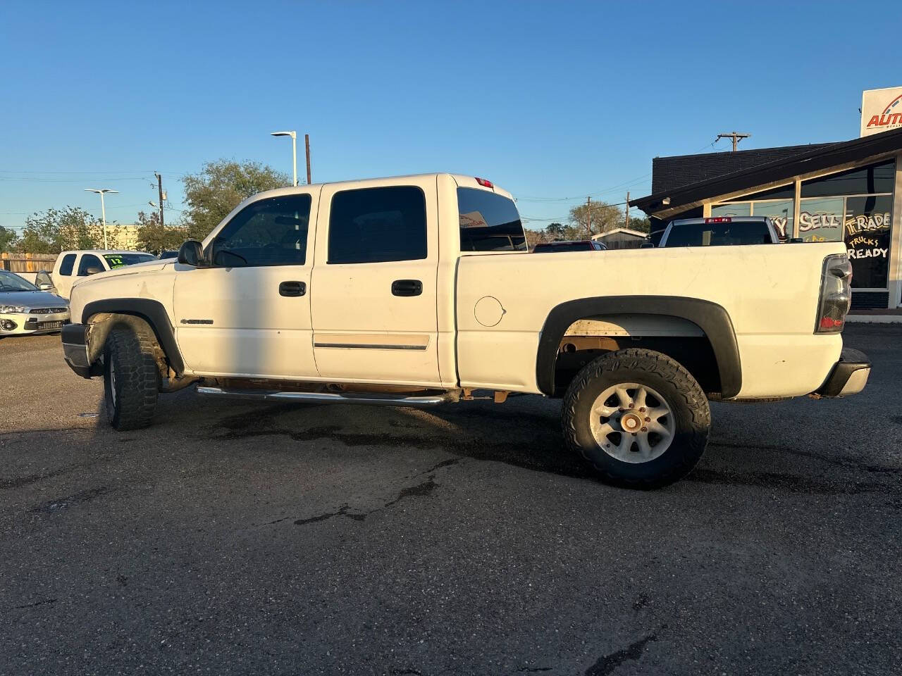 2006 Chevrolet Silverado 2500HD for sale at Daniel's Auto Sales LLC in Corpus Christi, TX