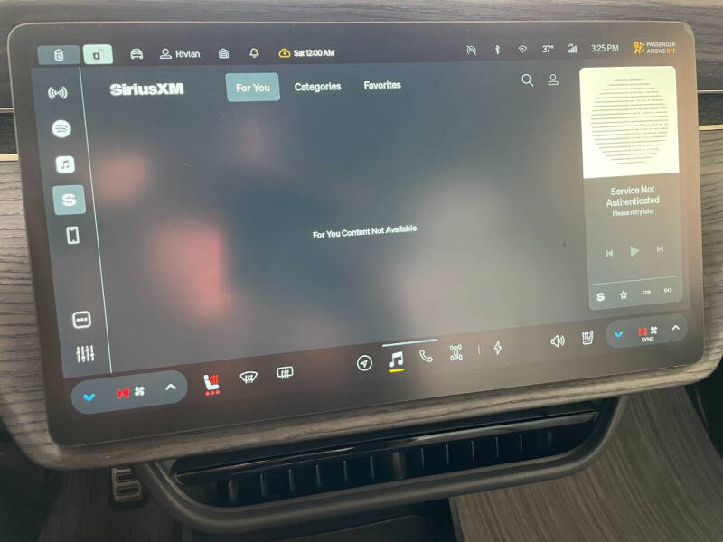 2023 Rivian R1T Adventure