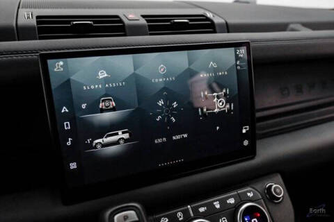 2024 Land Rover Defender 130 P400 X-Dynamic SE