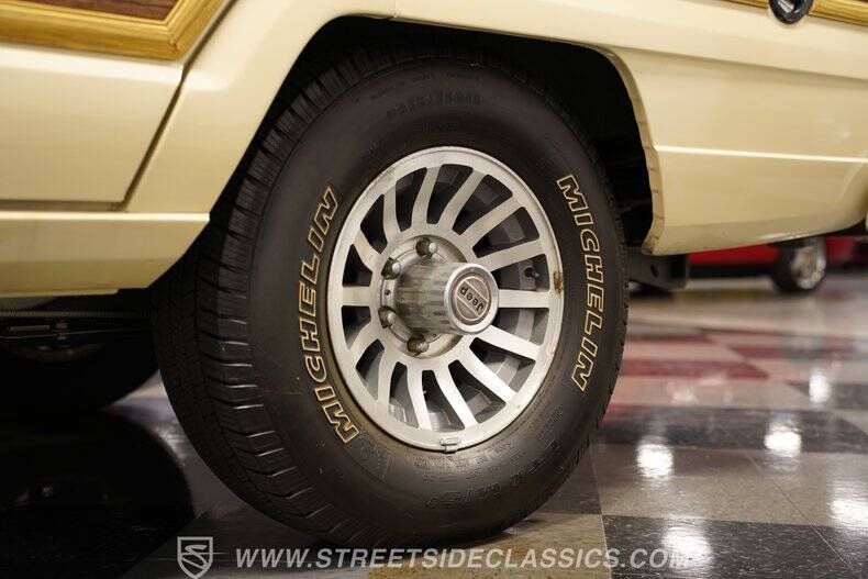 1989 Jeep Grand Wagoneer