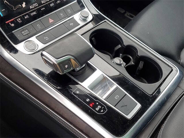 2023 Audi Q8 quattro Premium Plus 55 TFSI