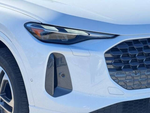 2025 Audi Q5 quattro Premium TFSI